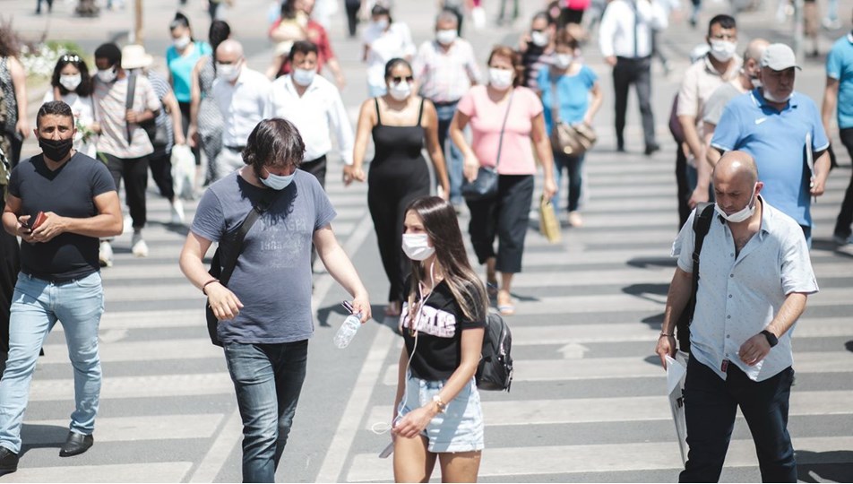 Dünyada günlük vaka rekoru kırıldı