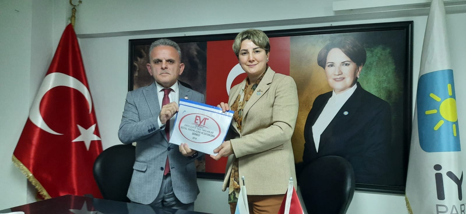 Kocaeli EYT’den İYİ Parti İzmit’e ziyaret