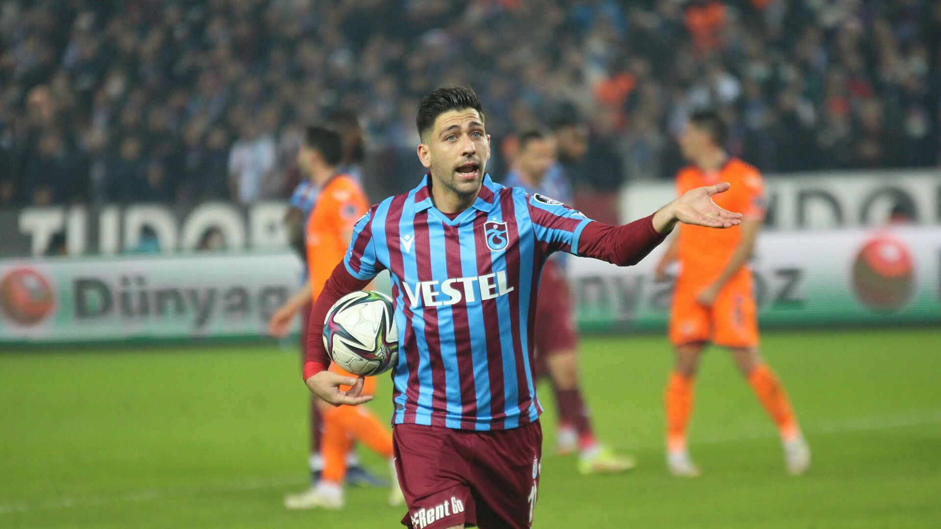 Trabzonspor, Fenerbahçe’nin rekorunu kırıp Süper Lig tarihine geçti