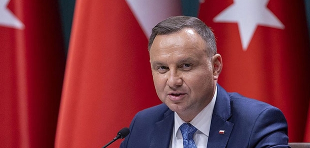 Polonya Cumhurbaşkanı Duda tartışmalı medya yasasını veto etti