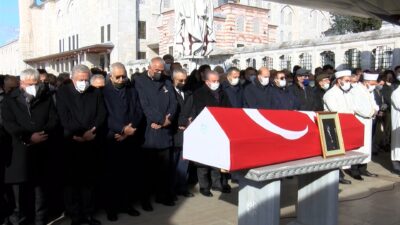 Devlet sanatçısı Prof. Dr. Alaeddin Yavaşca son yolculuğuna uğurlandı