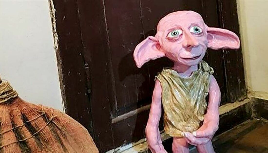 Harry Potter’ın cini Dobby’nin heykeli çalındı: ‘Galiba çok şirin diye aldılar’