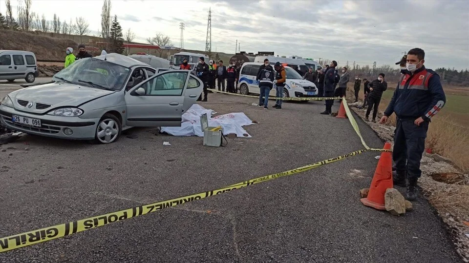 Katliam gibi kaza: Çok sayıda ölü ve yaralı var