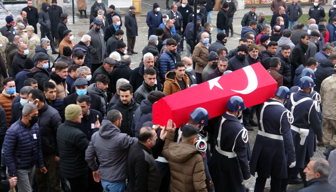 Uzman çavuş, son yolculuğuna uğurlandı