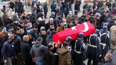 Uzman çavuş, son yolculuğuna uğurlandı