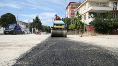 İnegöl’de 24 kilometre yol kaplaması