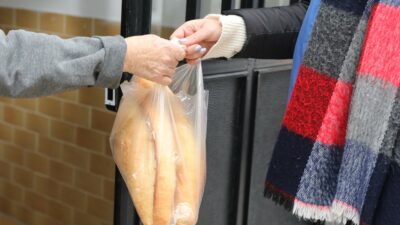 Kara kışta Mudanyalıların ekmeği ‘Zeytin Dalı’ndan