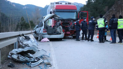 Bolu’da feci kaza: Aynı aileden 4 kişi hayatını kaybetti