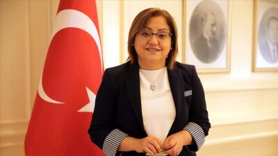 Fatma Şahin ve yolda kalanları suçlayan daire başkanı hakkında suç duyurusu