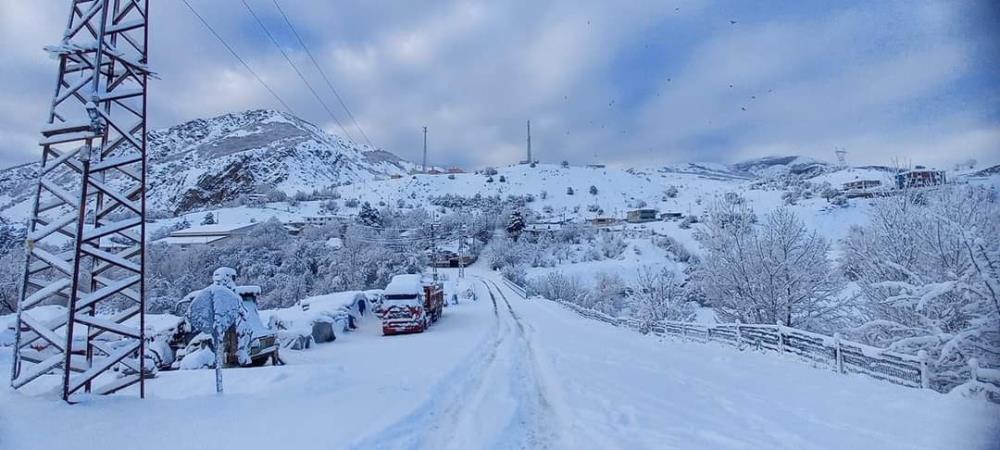 Tunceli ve Bitlis’te eğitime kar engeli