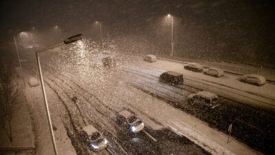 İstanbul kara teslim: Özel araçların trafiğe çıkışı yasaklandı