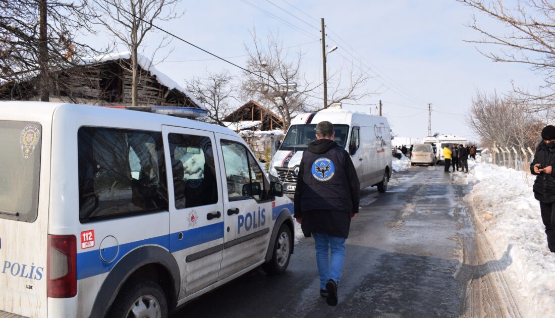 Annesiyle tartışan babasını tüfekle öldürdü