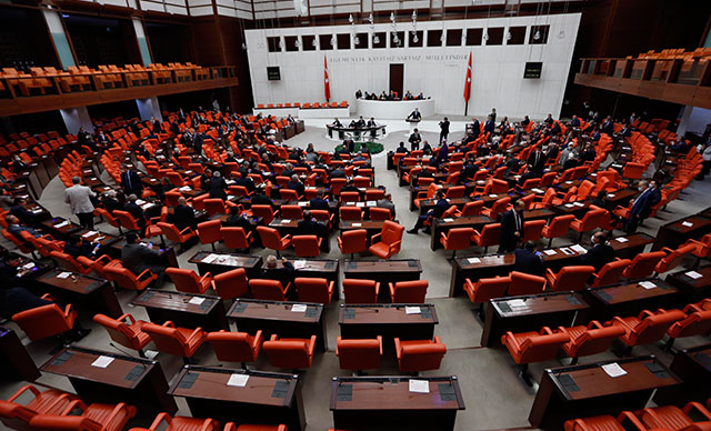 TBMM’de yoğun mesai… Gündemde ‘fezleke’ ve ‘ek zam’ var…