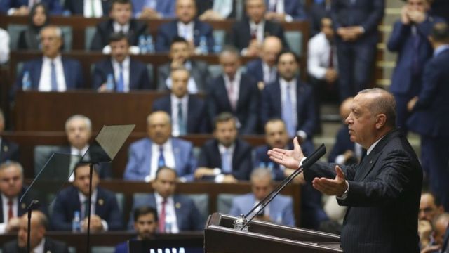 Erdoğan’dan vekillere uyarı: MHP ve BBP’ye karşı olumlu olun!