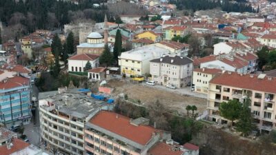 Bursa’da şehrin merkezinde yıkımlar sürüyor, tarih ortaya çıkıyor