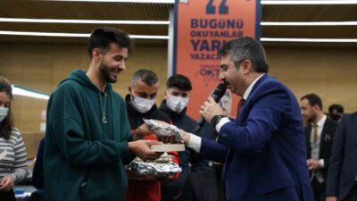 Bursa’daki bu kütüphane bir yıldır uyumuyor