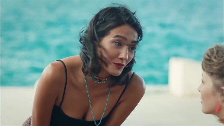 Aybüke Pusat’ın başı ev sahibiyle belaya girdi