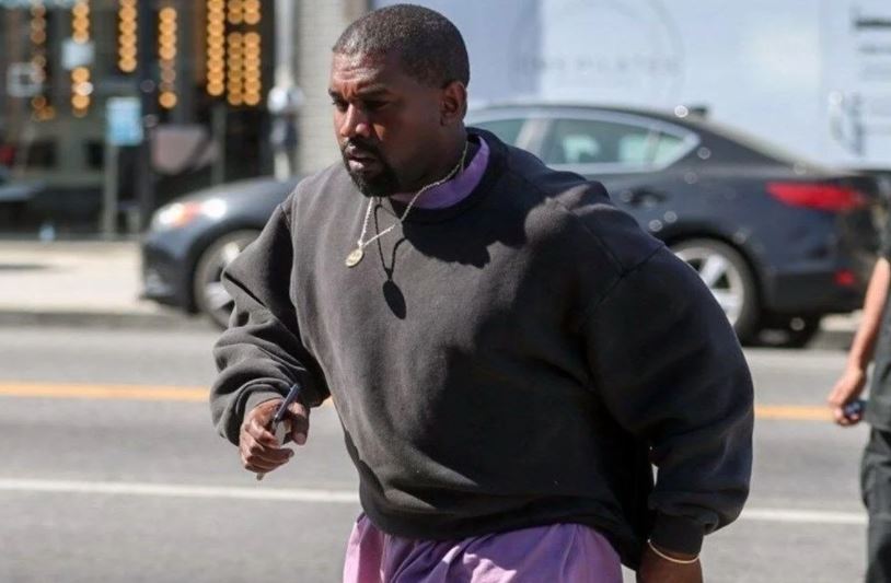 Kanye West kendi platformundan 2,2 milyon dolar kazandı