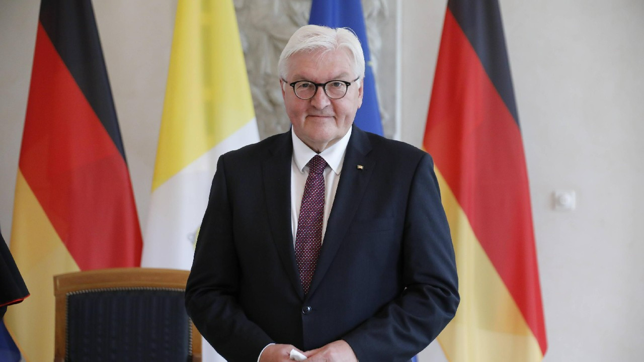 Almanya Cumhurbaşkanı Steinmeier’den Putin’e: Demokrasinin gücünü hafife alma