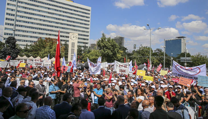 EYT gündeme damga vurdu! Binlerce tweet sonrası ilk sıraya yerleşti