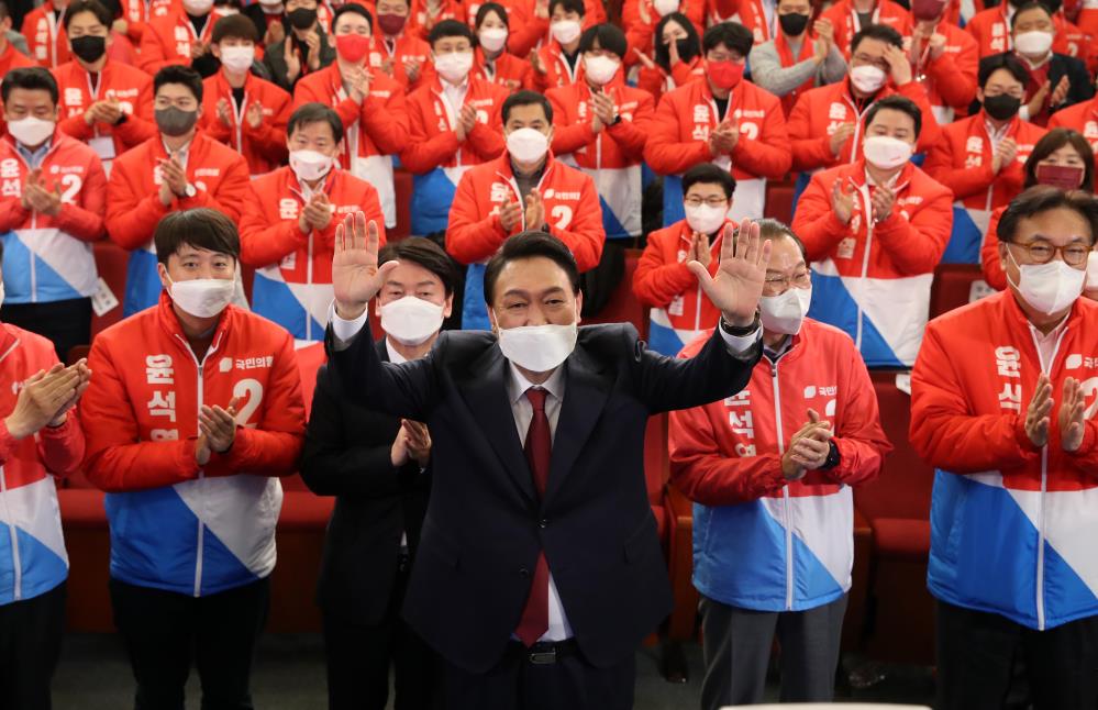 Güney Kore’nin yeni Cumhurbaşkanı muhalefetin adayı Yoon Suk-yeol oldu