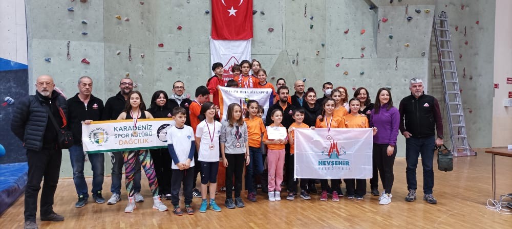 İnegöl Belediyespor spor tırmanış takımı kürsüleri fethetti