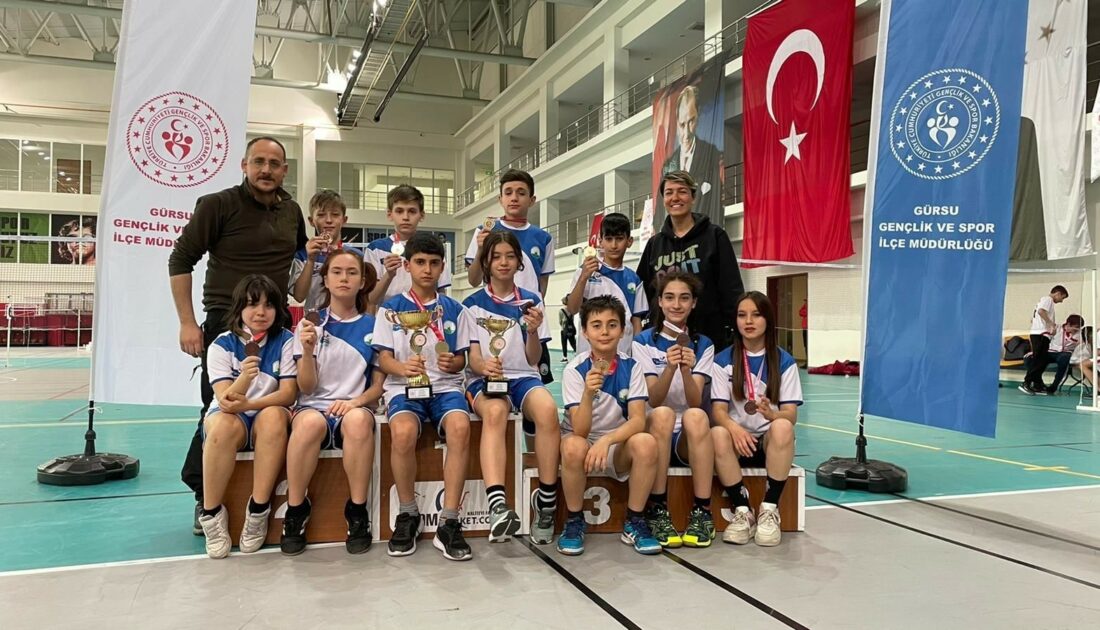 Bursa’da Badminton Akademi meyvelerini veriyor