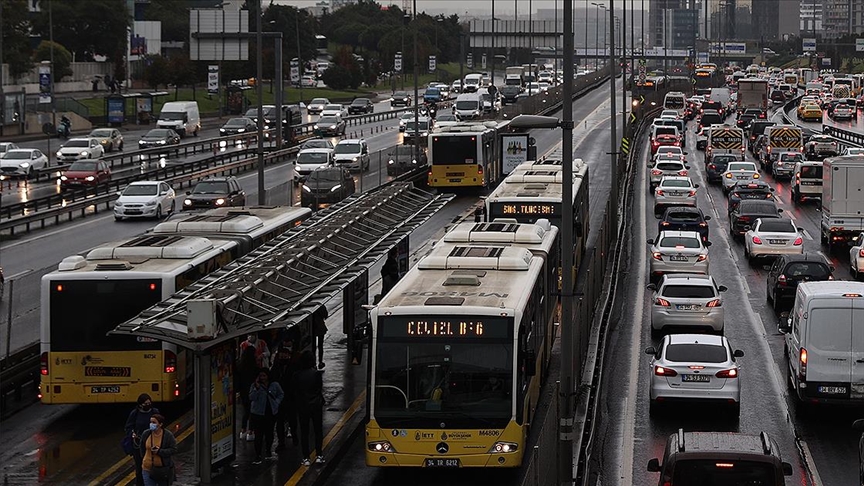 İBB’nin toplu taşıma ücretlerine dair yüzde 36’lık zam kararı yargıya taşındı