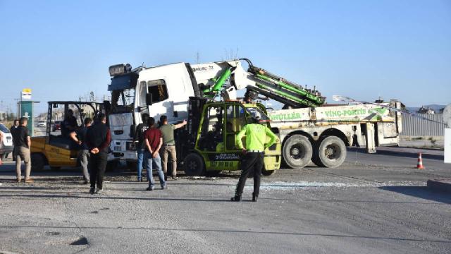 Konya’da vinç ile işçi servisi çarpıştı: 18 yaralı