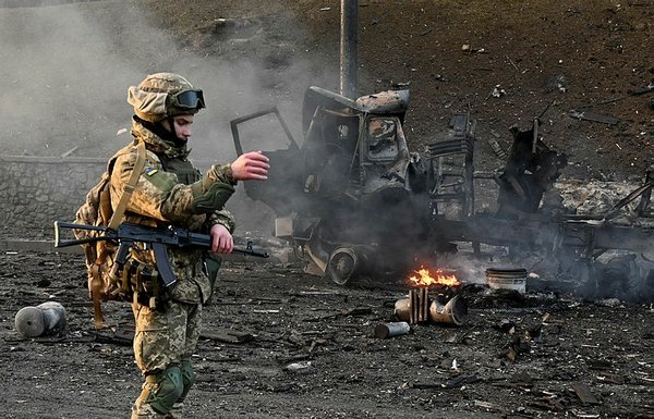 Ukrayna ordusu Rus hedeflerini havadan vurdu