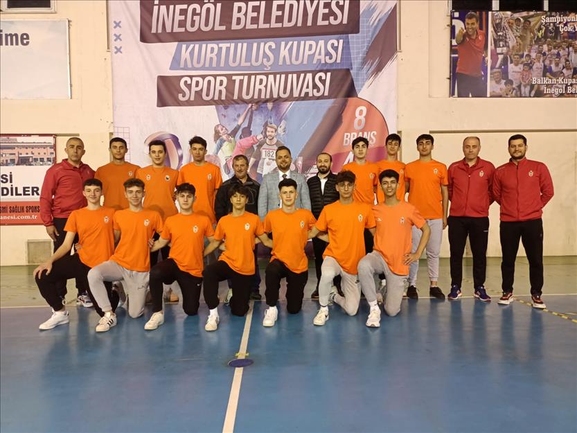 İnegöl’ün yıldızları final için Mersin’e gitti