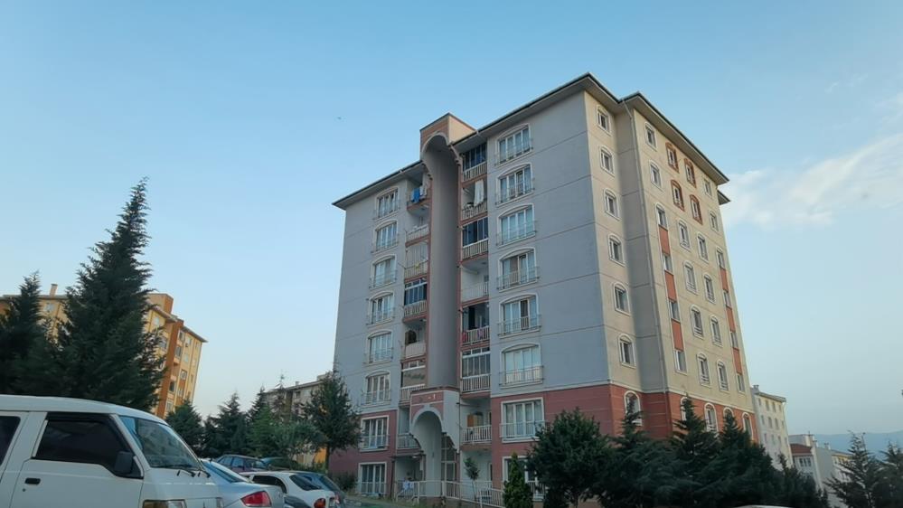 Bursa’da 5. katın penceresinden düşen çocuk ağır yaralandı