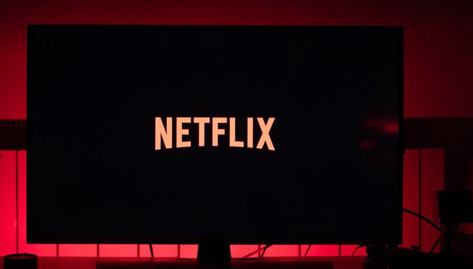 Netflix 2 dizisini iptal etti