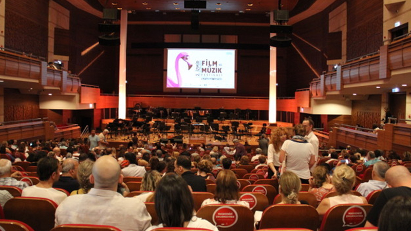 2. İzmir Uluslararası Film ve Müzik Festivali başladı