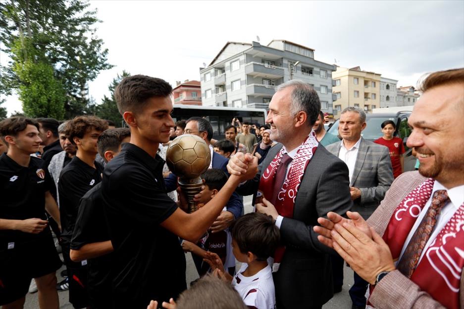 Bursa’da şampiyona coşkulu kutlama