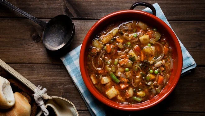 İtalyan mutfağından Minestrone çorbası nasıl yapılır?