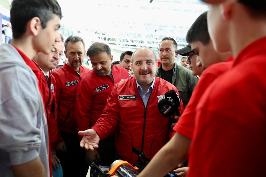 Bakan Varank: Karadeniz’de gazımızı çıkarmakla ilgili çok ciddi bir faaliyet var