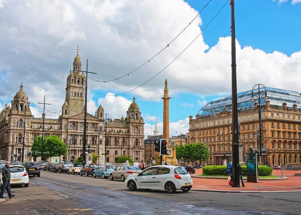 Западный лондон. Кенотаф в Глазго. Glasgow City Chambers.