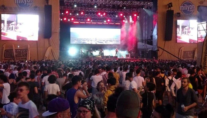 Zeytinli Rock Festivali’ne iptal