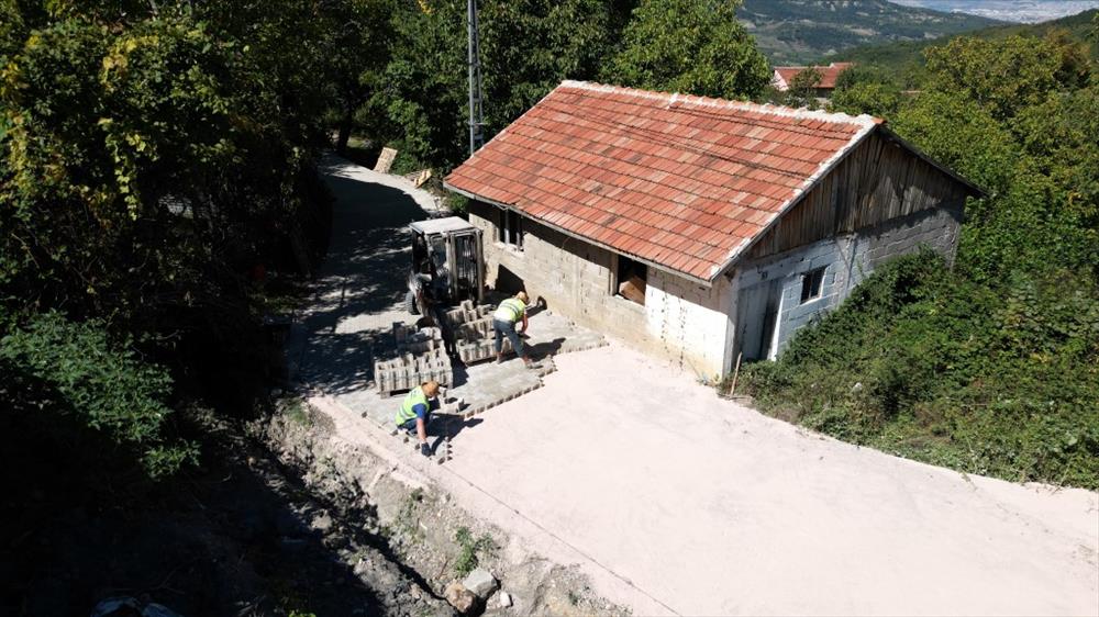 İnegöl’de İclaliye Mahallesi parke taşla kaplanıyor