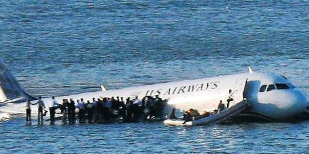 Puget Boğazı’nda deniz uçağı düştü: 1 ölü, 9 kayıp
