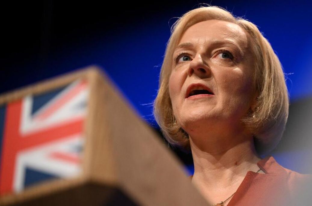 Liz Truss, Çin’i ‘tehdit’ ilan etmeye hazırlanıyor