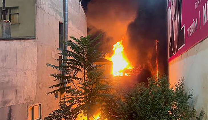 Kadıköy’de bir binada patlama: 3 kişi hayatını kaybetti