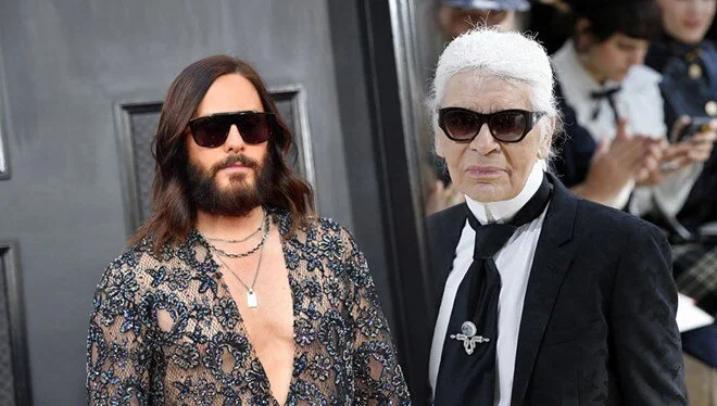 Jared Leto efsane tasarımcı Karl Lagerfeld’i canlandıracak