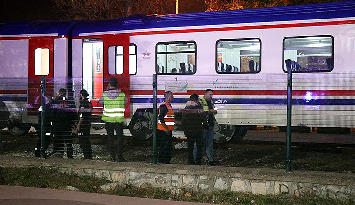 Bir anlık dalgınlık hayattan kopardı