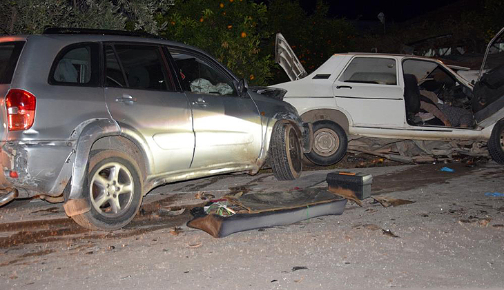 Antalya’da feci kaza: 2 ölü, 3 yaralı