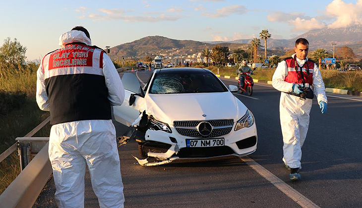 Antalya’da otomobille motosiklet çarpıştı: 2 ölü