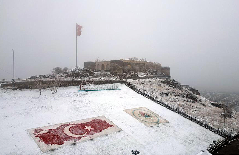 Kayaşehir beyaza büründü