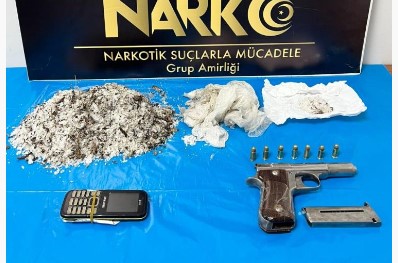 Bursa’da polisten kaçan otomobilde uyuşturucu çıktı