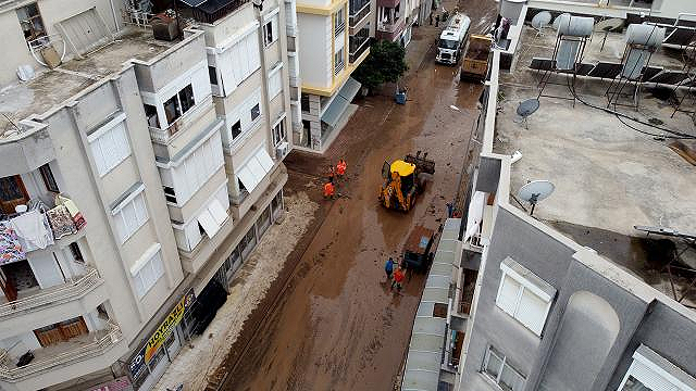 Kumluca’da eğitime hafta sonuna kadar ara verildi